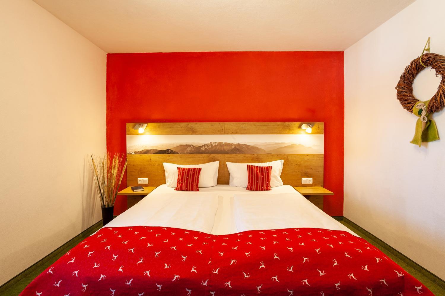 Lustiger Hirsch Hotel