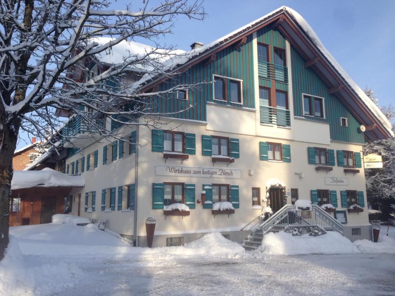 Lustiger Hirsch Hotel